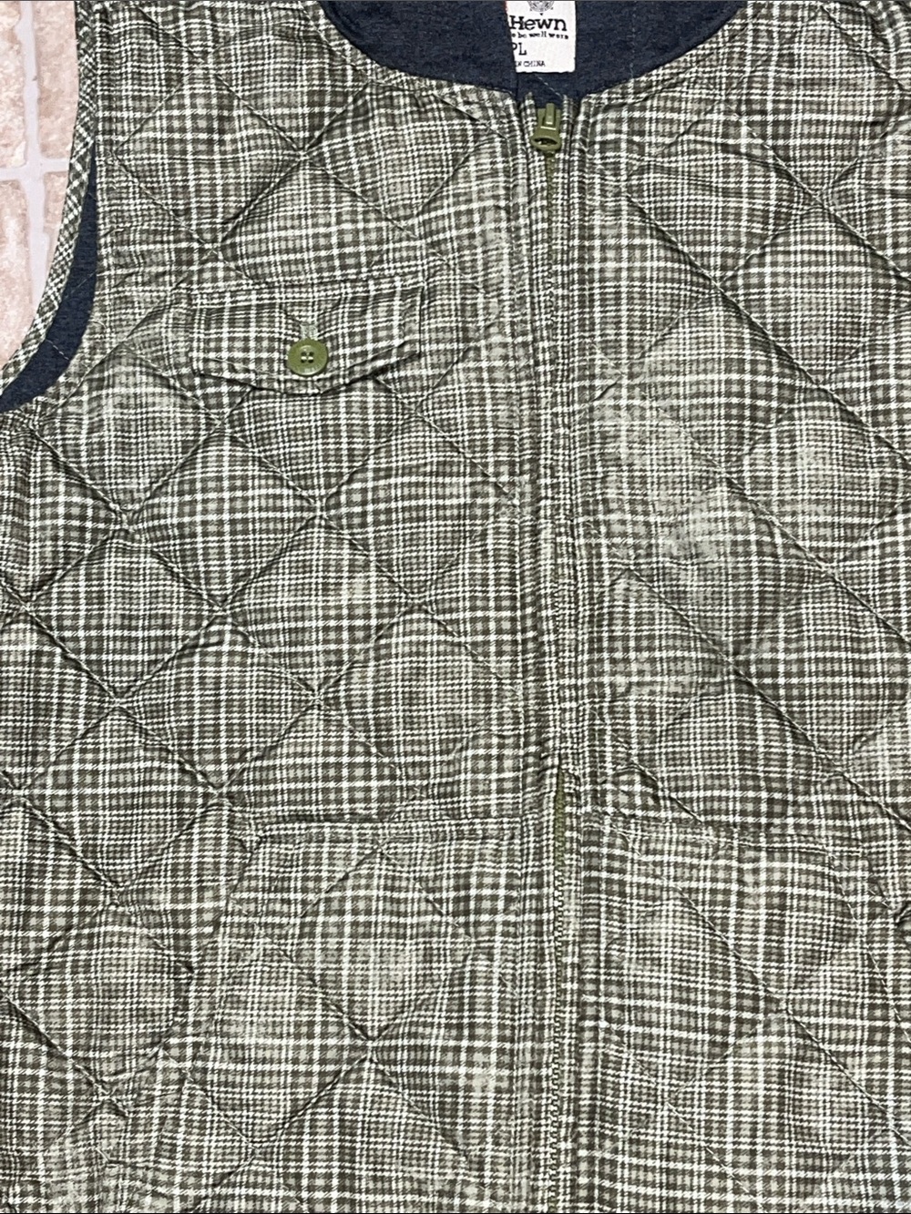 Ruff Hewn Olive Plaid Quilted Vest with Dark Gray Hood - Picture 4 of 11